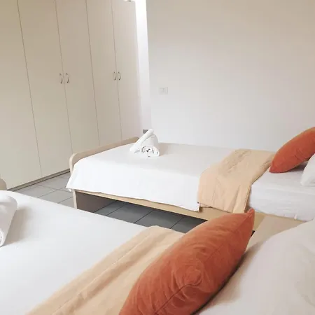 Moderno Per 4 Persone Apartment