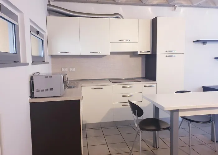 Apartman Moderno Per 4 Persone Lecco