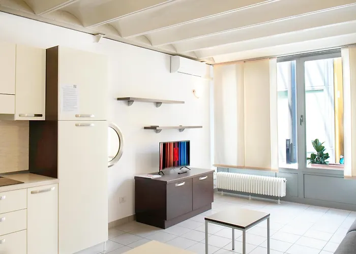 Lägenhet Moderno Per 4 Persone Lecco