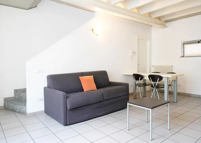 Apartman Moderno Per 4 Persone Lecco