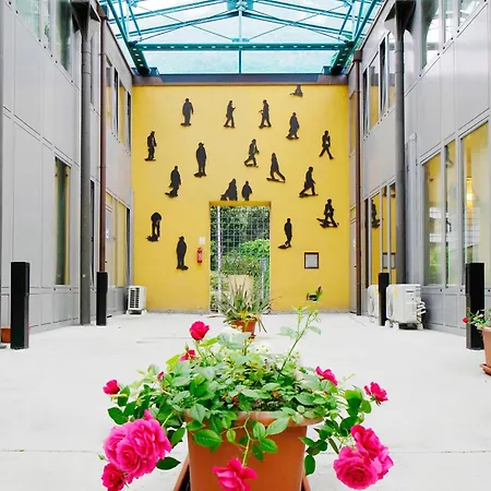 Moderno Per 4 Persone Apartment *